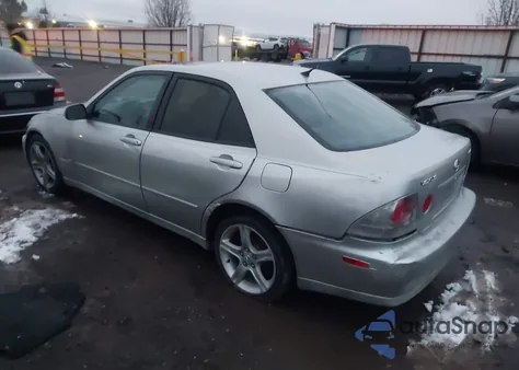 2001 Lexus Is 300 из США, поврежденный, VIN JTHBD182810029089
